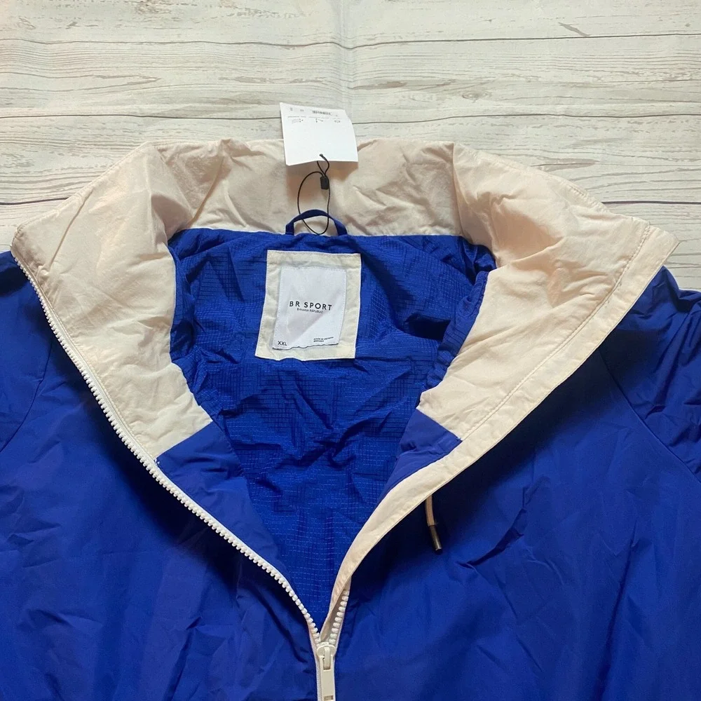 Banana Republic description brand
